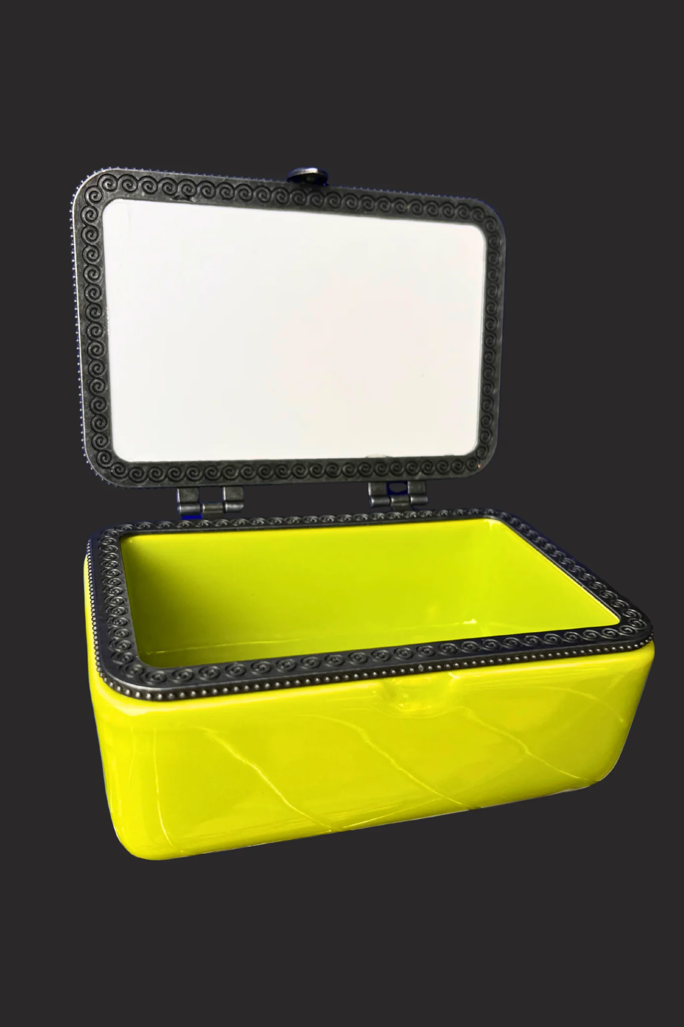 Alien Stash Box - Image 4