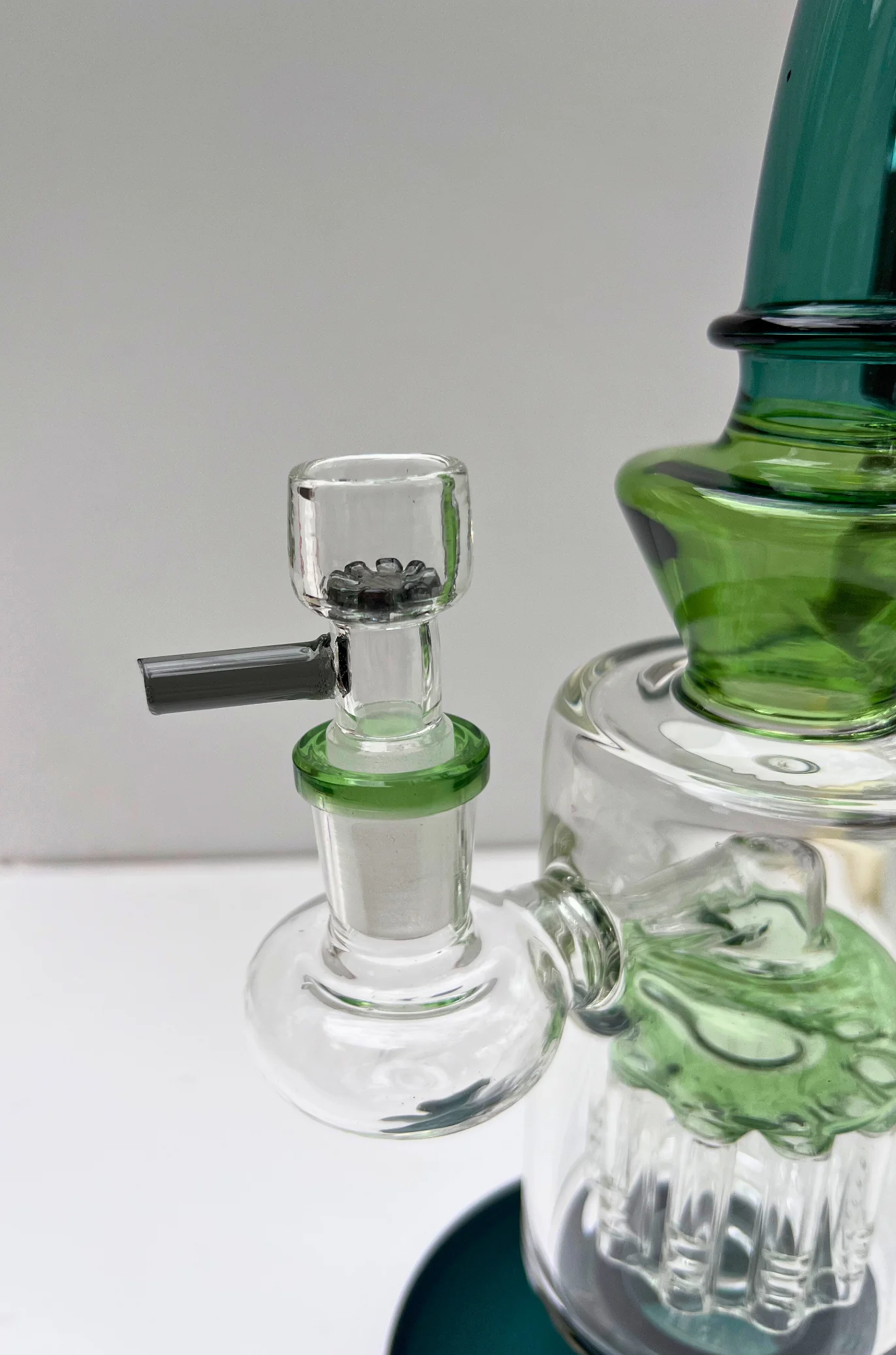 Built-In Screen Octo Bowl – 14mm Rod Handle - Image 5