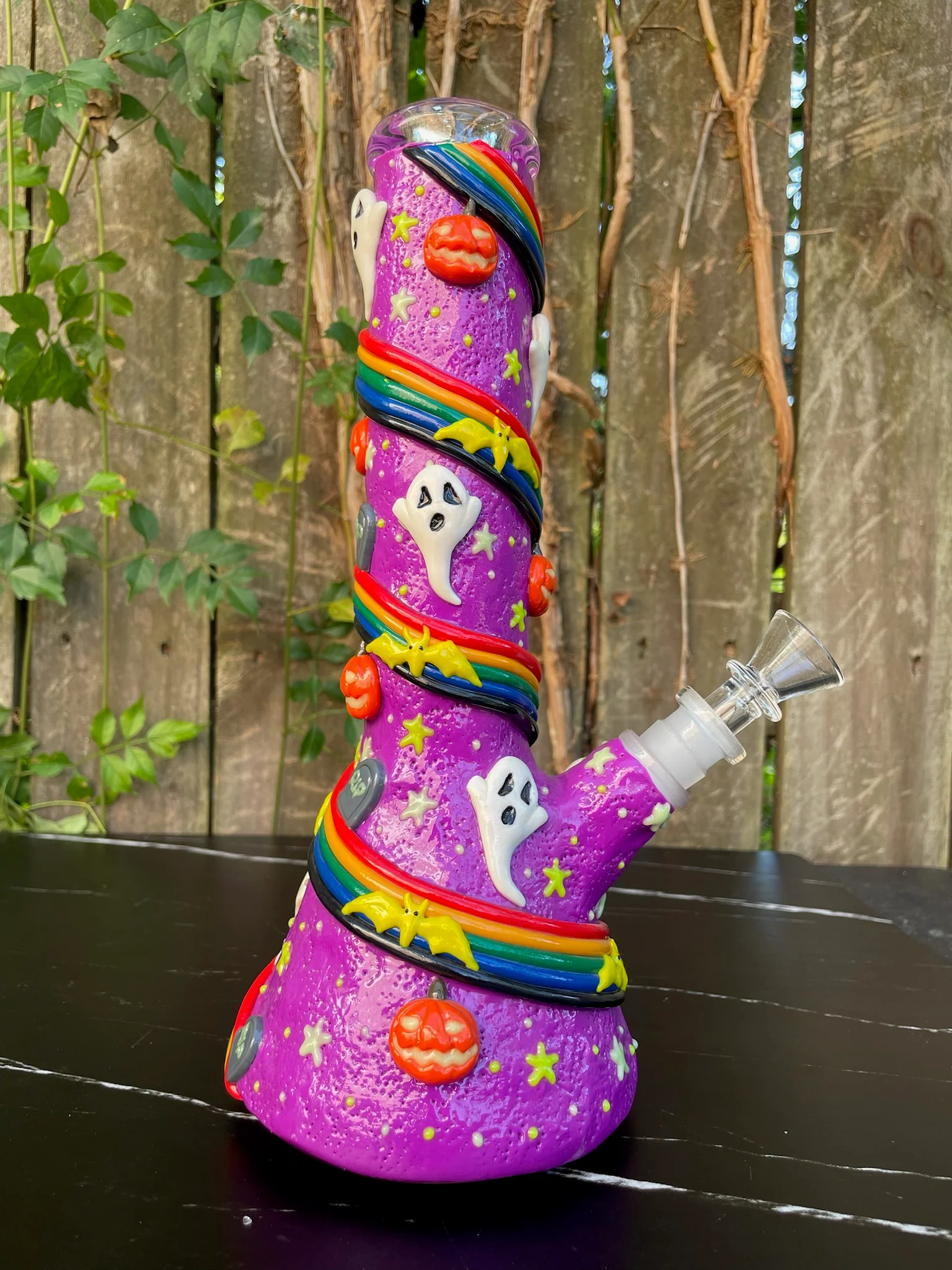 Rainbow Haunts GLOW Bong - Image 6