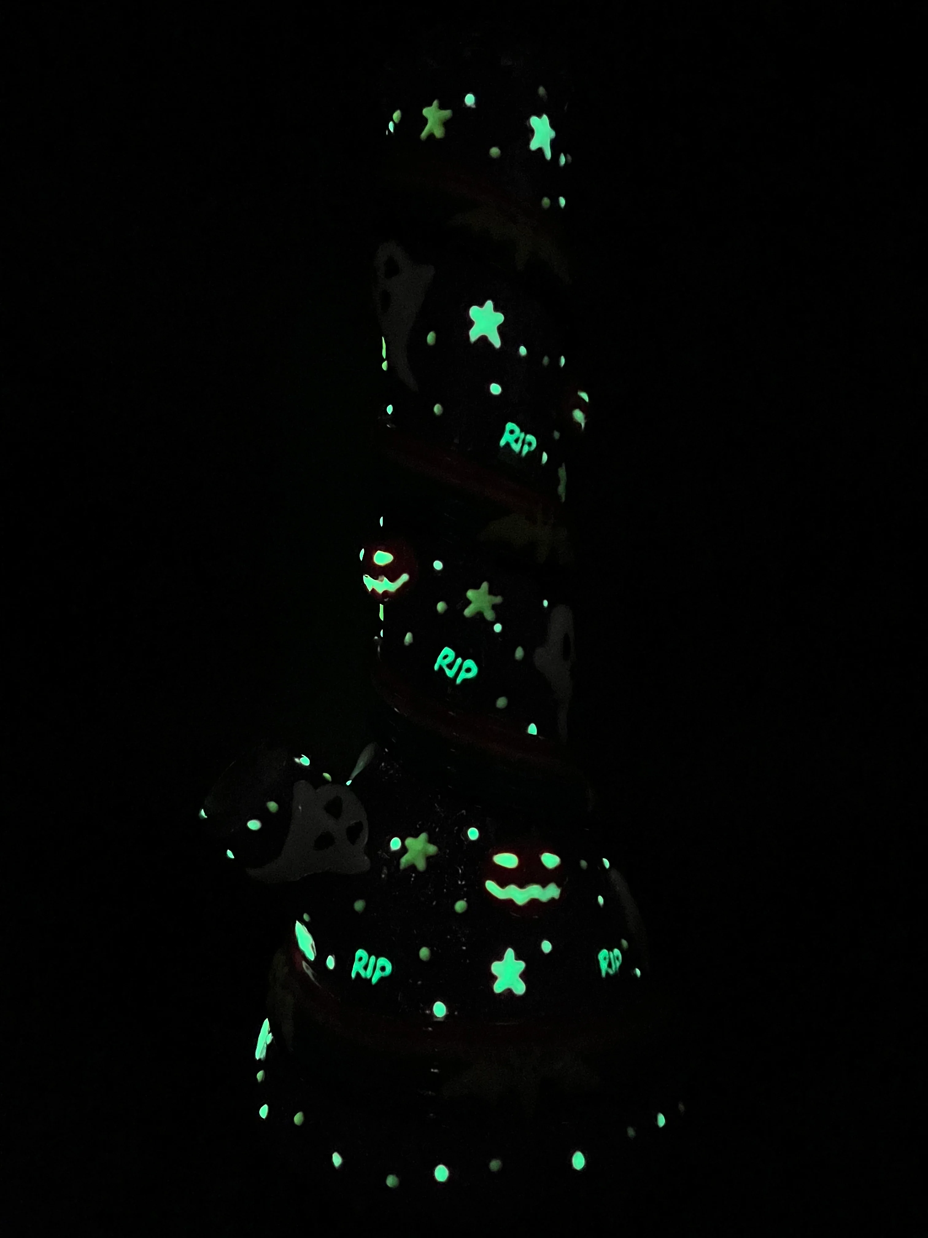 Rainbow Haunts GLOW Bong - Image 8