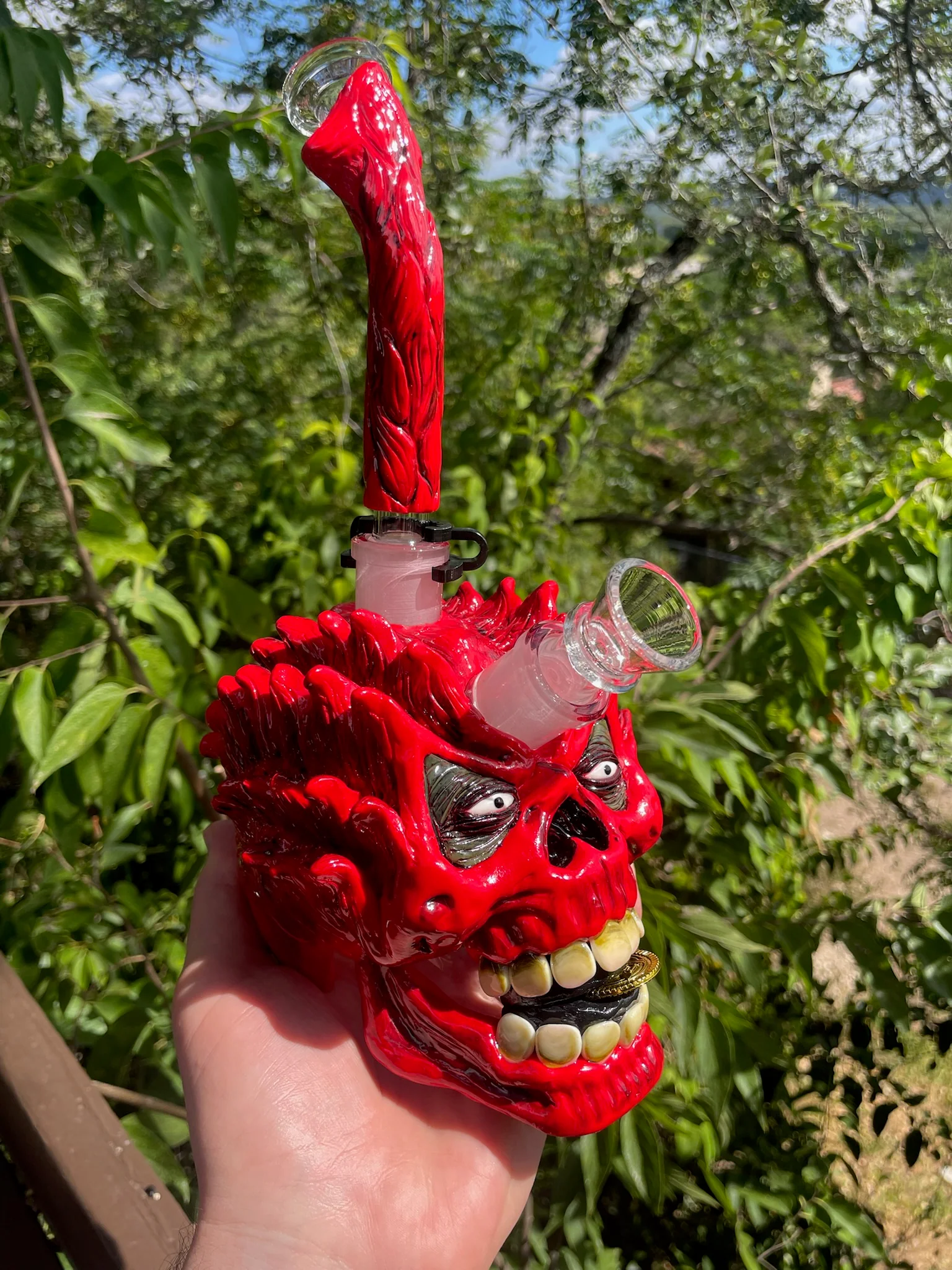 Highway to Hell Skull Bong - Image 8