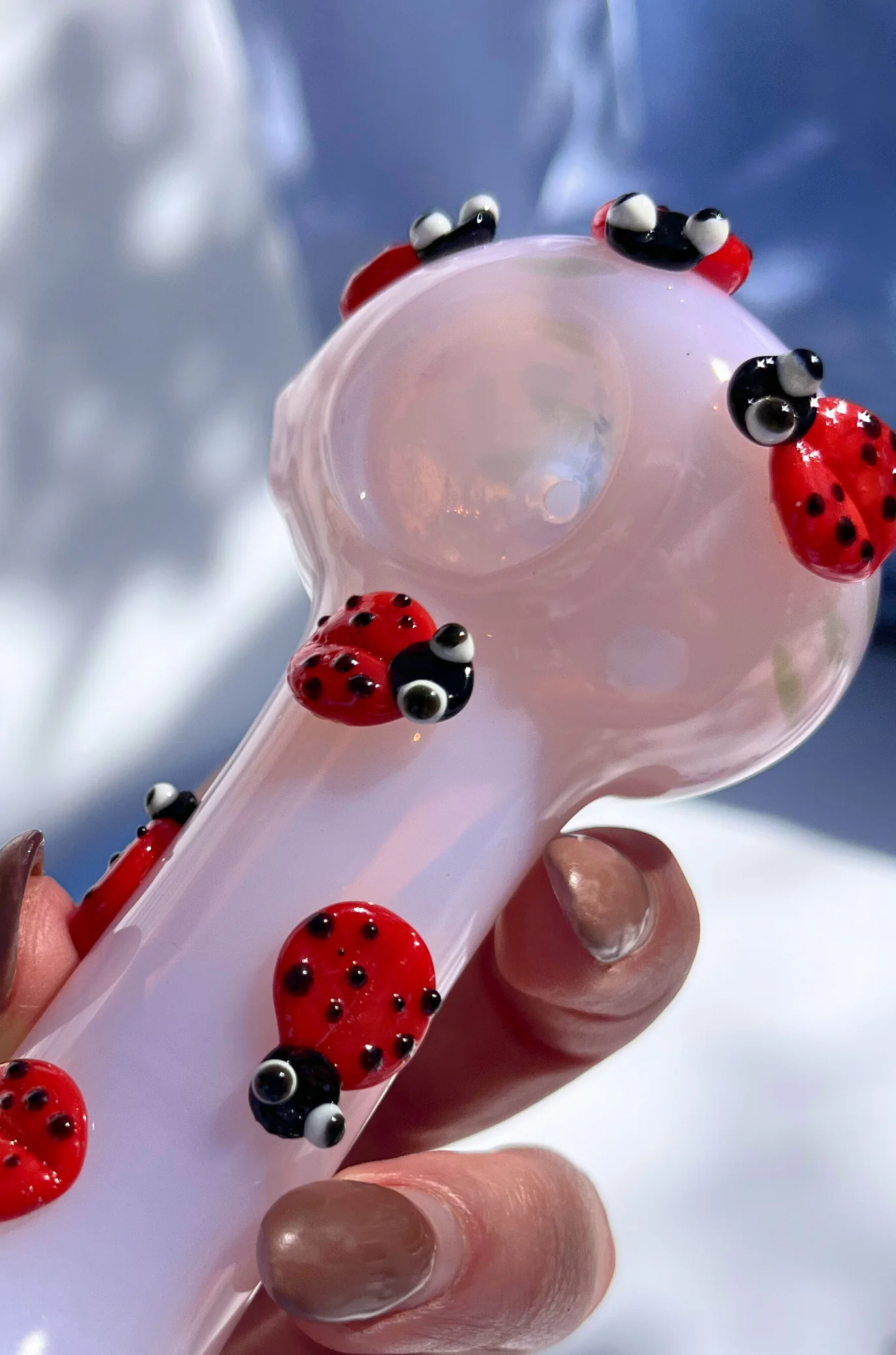 Ladybug's Lunch Club Pipe - Image 5