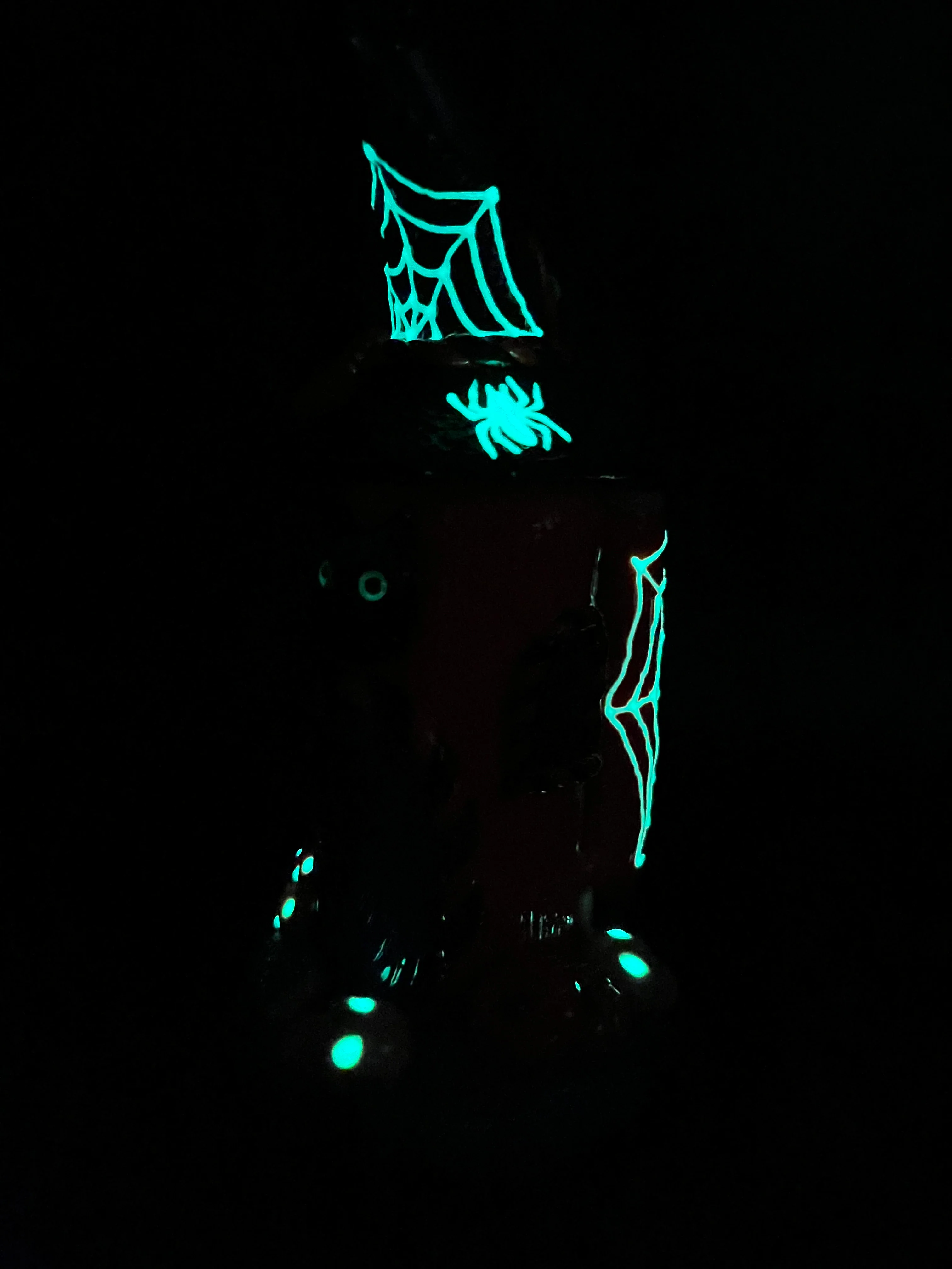 Sketchy Black Cat GLOW Bong - Image 8