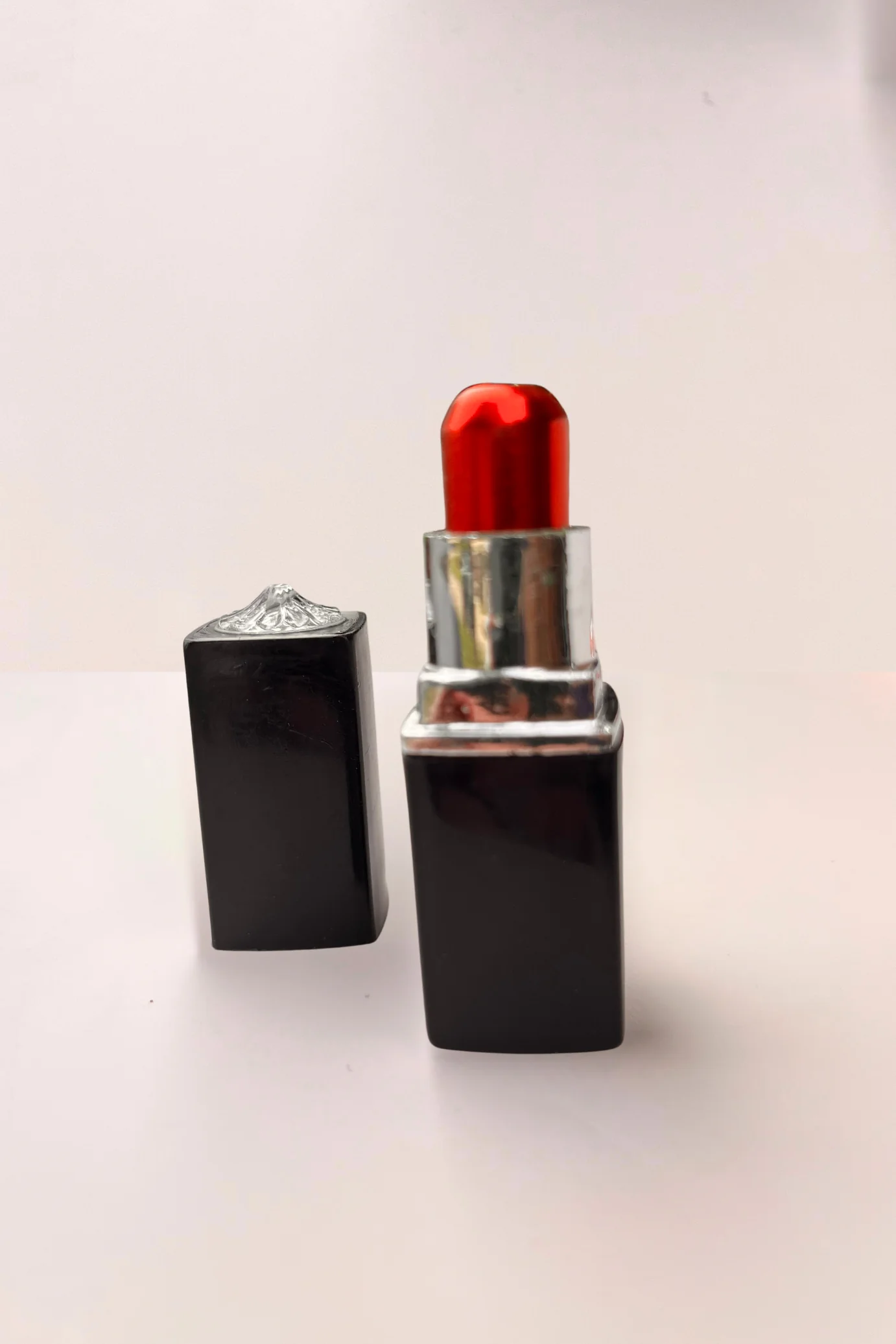 Stealth Lipstick - Image 2